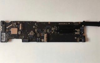 Placa Base MacBook Air 13" A1466 i5,8 RAM Md.2017.