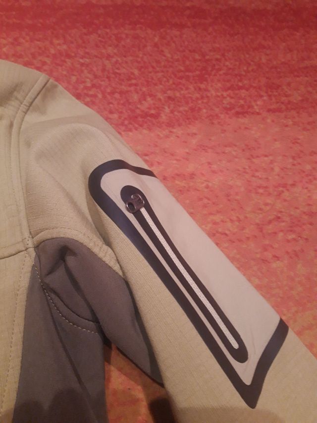 Cazadora seminueva Arc'teryx Windstopper M