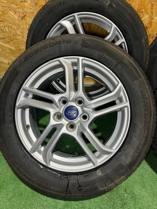 Llantas Ford Focus Ecoboost 205/60 R16 Michelin