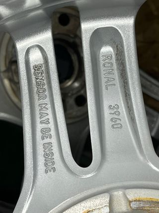 Llantas Ford Focus Ecoboost 205/60 R16 Michelin