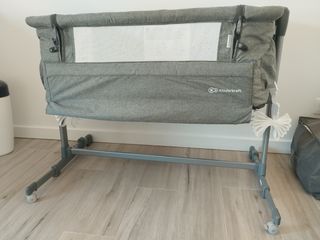 Cuna Kinderkraft + sábanas bajeras