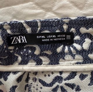 Falda Zara Estampada Talla XL