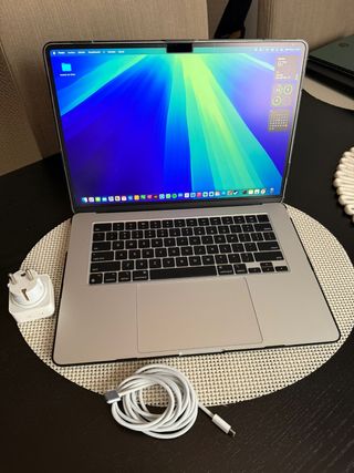 MacBook Air 15" M2 512GB Plata 
