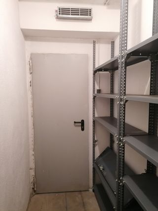 Alquiler Trastero, Carrer de Dant (Rubi)
