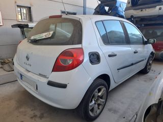 DESPIECE COMPLETO DE RENAULT CLIO III 1.2 16V 75CV