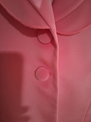 Chaqueta de vestir fucsia con volantes
