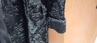 Abrigo de Astracán Negro