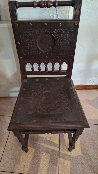 sillas antiguas talladas en madera macizaestilo mo
