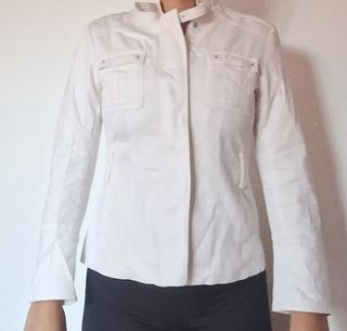 Cazadora blanca