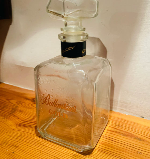 Botella Whisky Ballantines Gold Retro