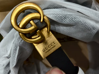 Cinturón Gucci Doble G Negro y Dorado