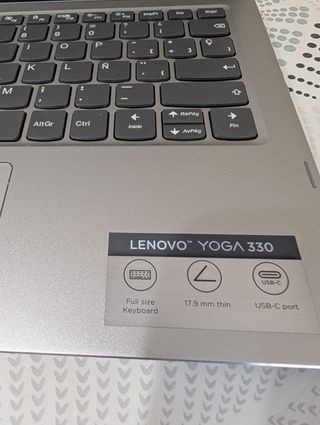 Portátil Lenovo Yoga 330-11IGM Plata
