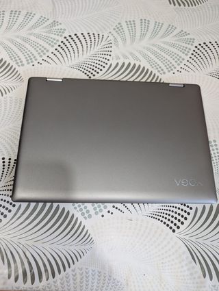 Portátil Lenovo Yoga 330-11IGM Plata