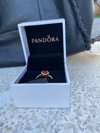 Anillo y collar Pandora corazón rojo