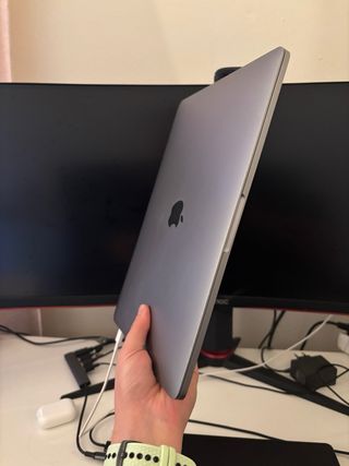 MacBook Pro 13 M2 8GB 256GB Plata