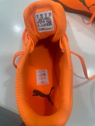 Zapatillas de fútbol sala Puma naranjas