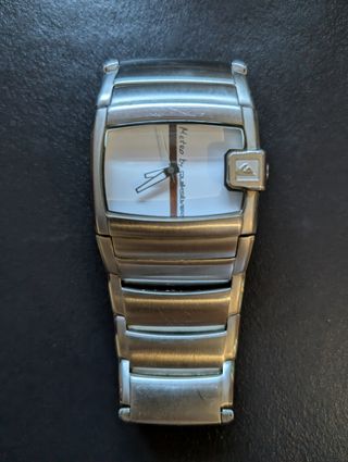 Reloj Quiksilver Metro Plata y Blanco