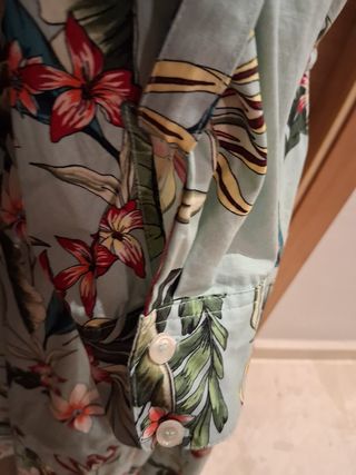 Vestido estampado floral manga larga