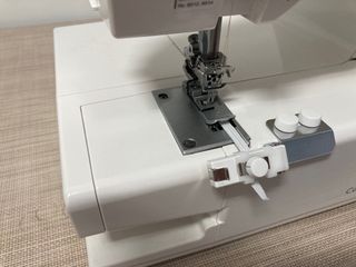 Máquina Recubridora Janome CoverPro 2000CPX