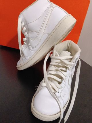 Zapatillas Nike Botita Niña Talla 36
