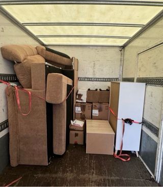 MUDANZAS Y TRANSPORTES express