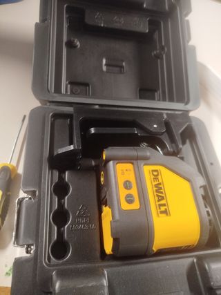 Nivel Láser Dewalt DW088CG