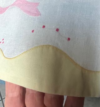 Telo in lino ricamato con fiori