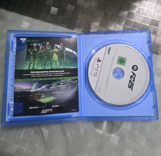 FC 25 per PS5