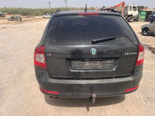 SKODA OCTAVIA 2.0 TDI 2013 FAMILIAR