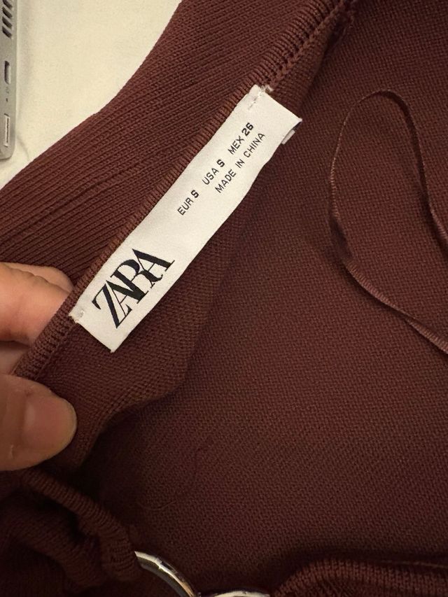 Top Zara granate espalda abierta