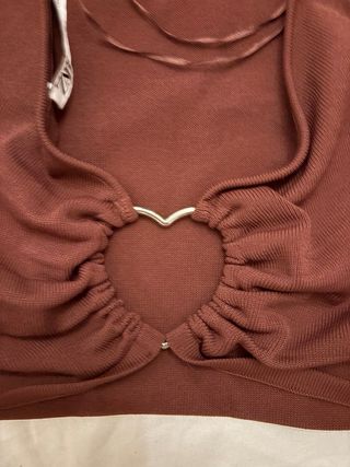 Top Zara granate espalda abierta