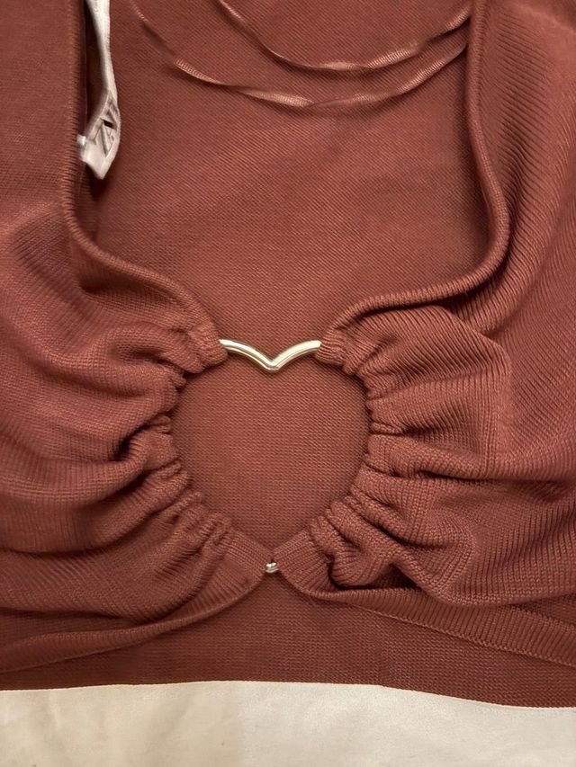 Top Zara granate espalda abierta