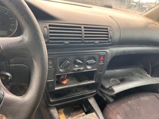 Volkswagen Passat 1.9 TDI Familiar 2000