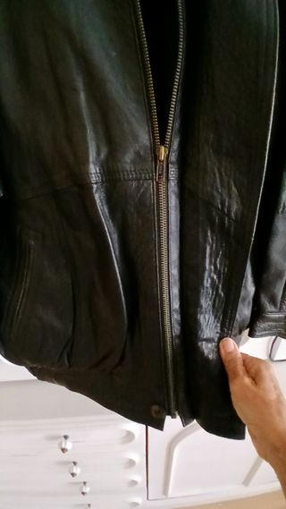 Cazadora Piel Mercapiel Talla 52. Negra