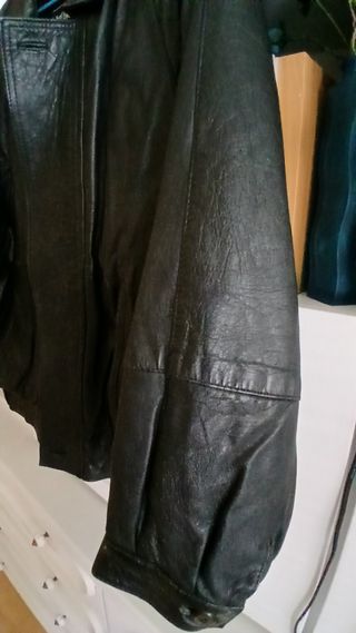 Cazadora Piel Mercapiel Talla 52. Negra