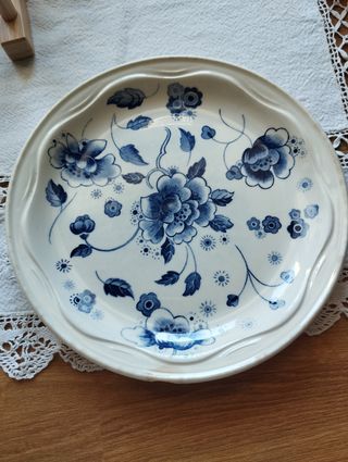 3 PLATOS INGLESES DE PORCELANA FINA