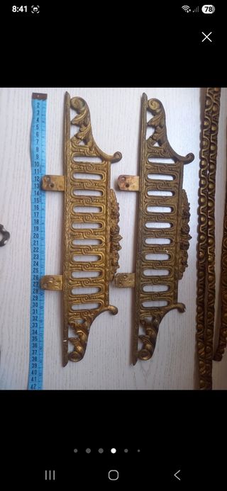 Lote de accesorios de latón para muebles