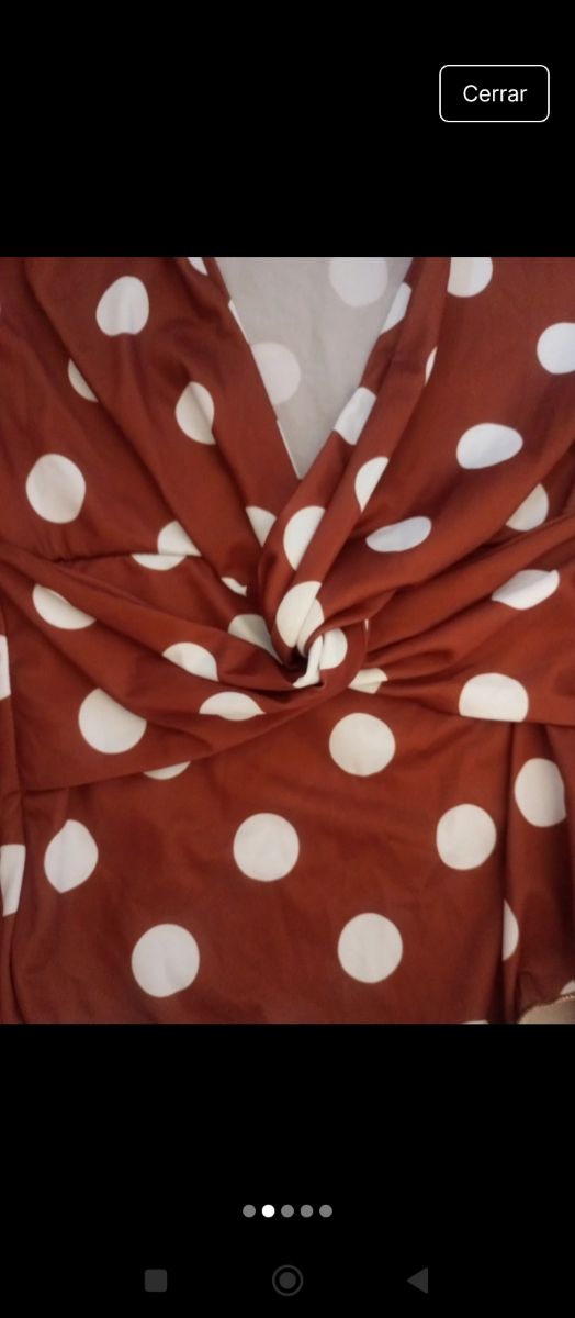 Body lunares marrón y blanco