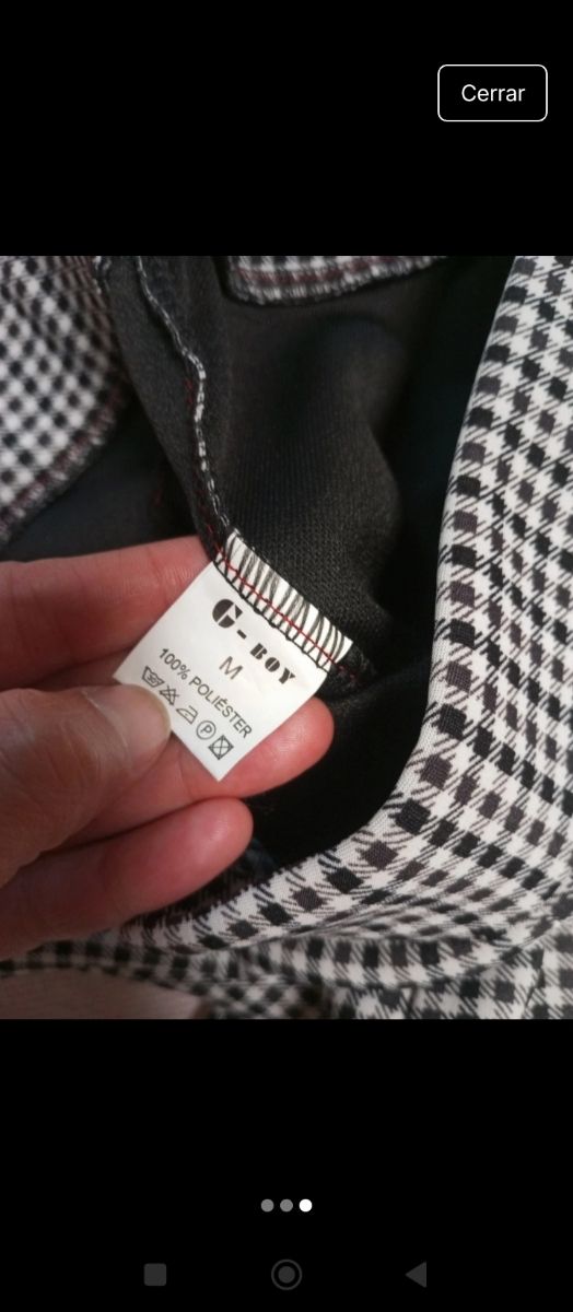 Pantalones de cuadros blancos y negros