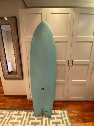 Tabla de surf Atisha fish 
Twin fin