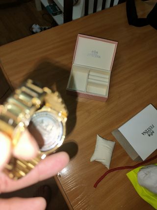 Reloj Festina Dorado