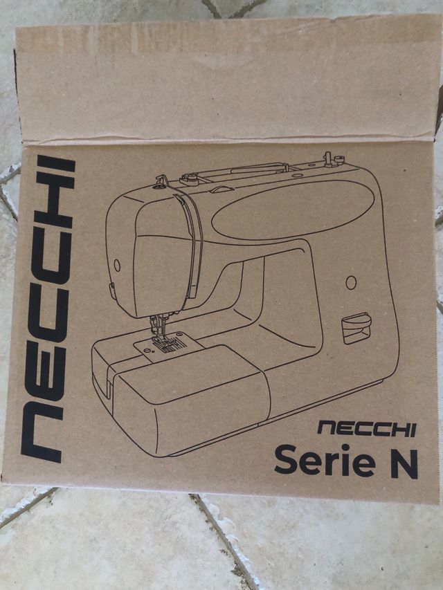 Macchina da cucire Necchi N82