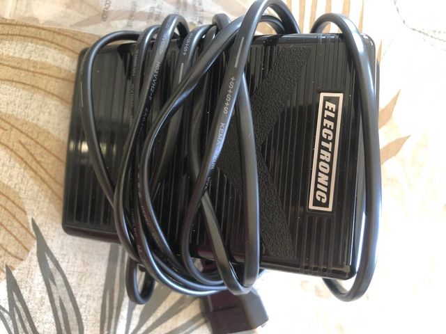 Macchina da cucire Necchi N82