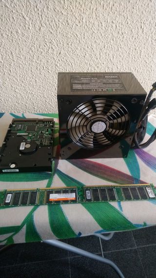 VENDO RAM, Disco Duro y Fuente Alimentación