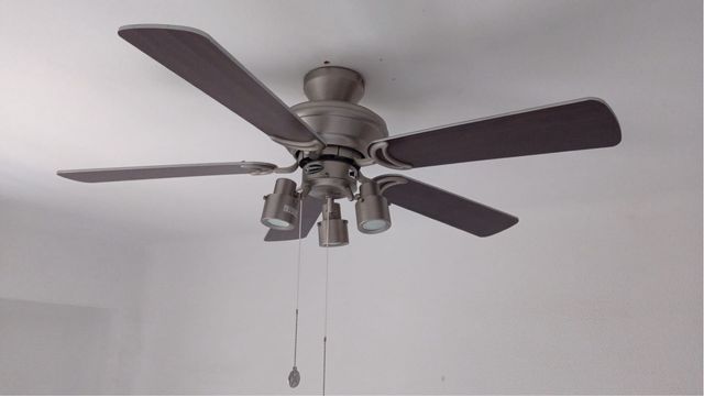 Ventilador de techo metal y madera