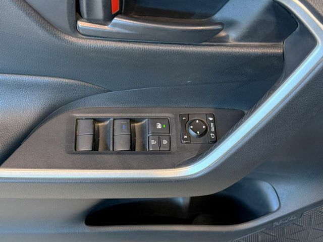 Toyota Rav4 2.5l 220H Business