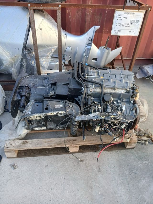 Motor fueraborda Suzuki DF250 
