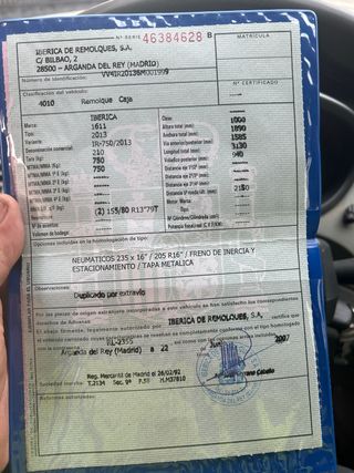 Remolque con tapa y documentación