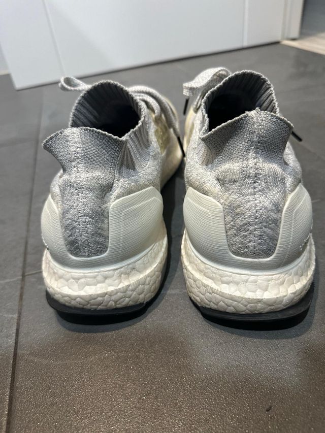 Adidas Ultraboost Gris/Blanco Talla 46,2/3