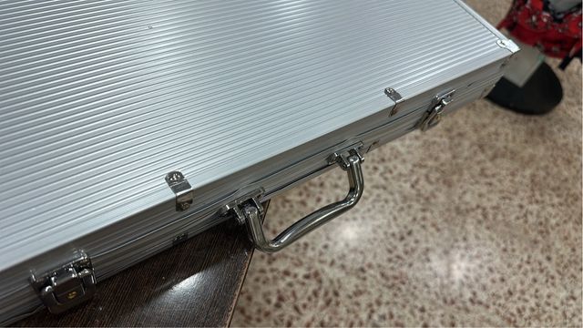 Maletín de póker de 1000 fichas  
